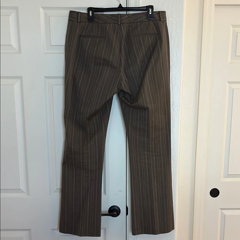 TAHARI women’s Brown Pinstripe Dress Pants. 14